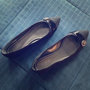Coach flats